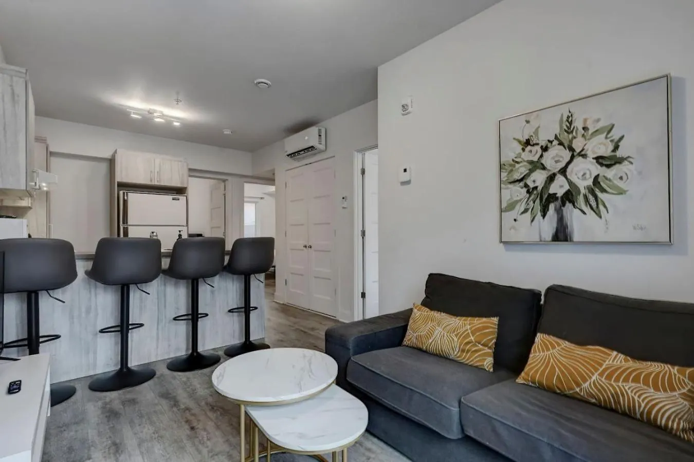 Modern 3Br In Griffintown Apartment Montreal