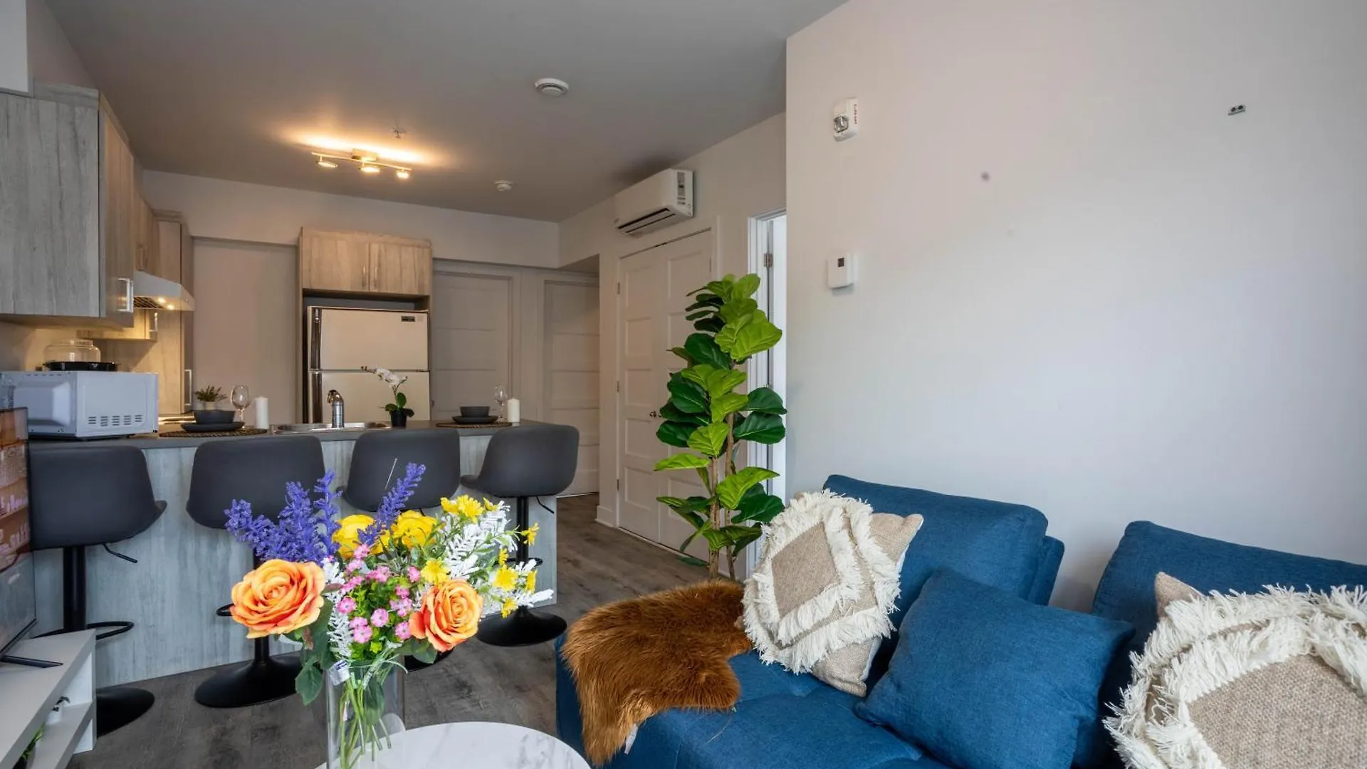 Modern 3Br In Griffintown Apartment Montreal
