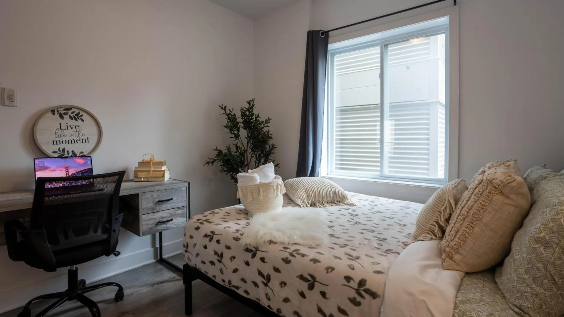 Modern 3Br In Griffintown Apartment Montreal